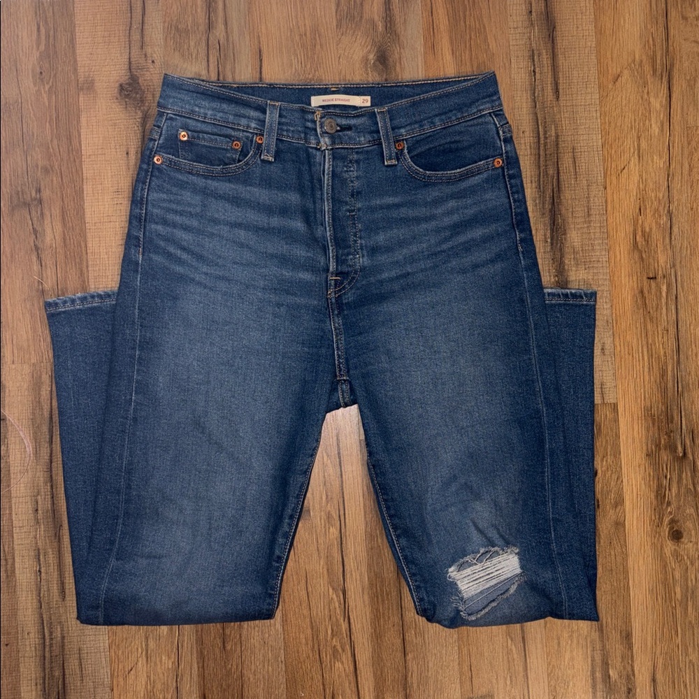 Levi’s Wedgie Straight Jeans 29x28 Medium Wash